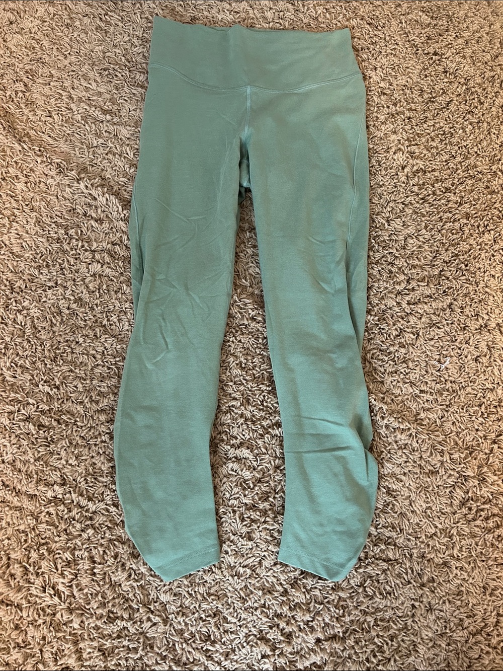 Old navy extra high rise active leggings size med